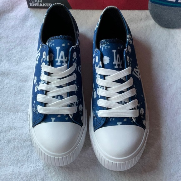 ⚾️🌭🥜🍿 LOS ANGELES DODGERS  SNEAKER BUNDLE ⚾️🌭🥜🍿 NWT ⚾️🌭🥜🍿 - Picture 15 of 16